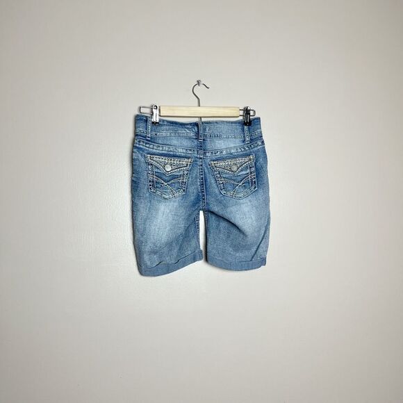 CLEARANCE! Pair of No Boundaries Shorts Size 5 Juniors EUC - Picture 4 of 9